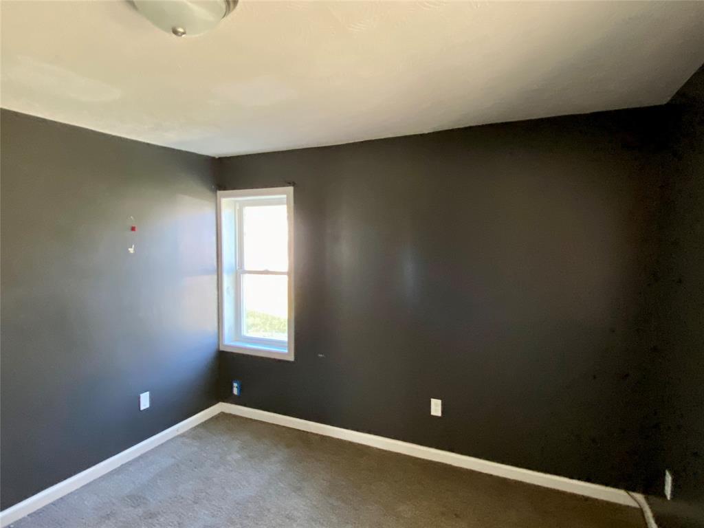 402 Elm Street Hope, IN 47246 - Photo 10 of 19 Gallery Image 10