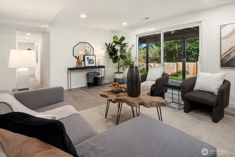 $2,649,000 | 1023 109th Avenue Southeast, Bellevue, WA 98004