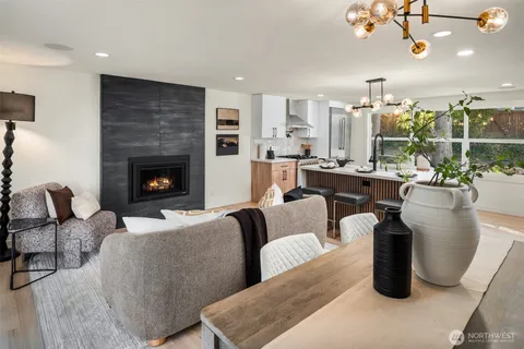 $2,649,000 | 1023 109th Avenue Southeast, Bellevue, WA 98004