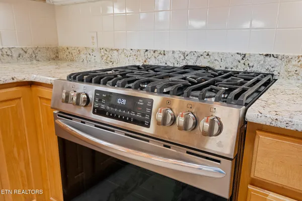 $595,000 | 5216 Tazewell Pointe Way, Knoxville, TN 37918