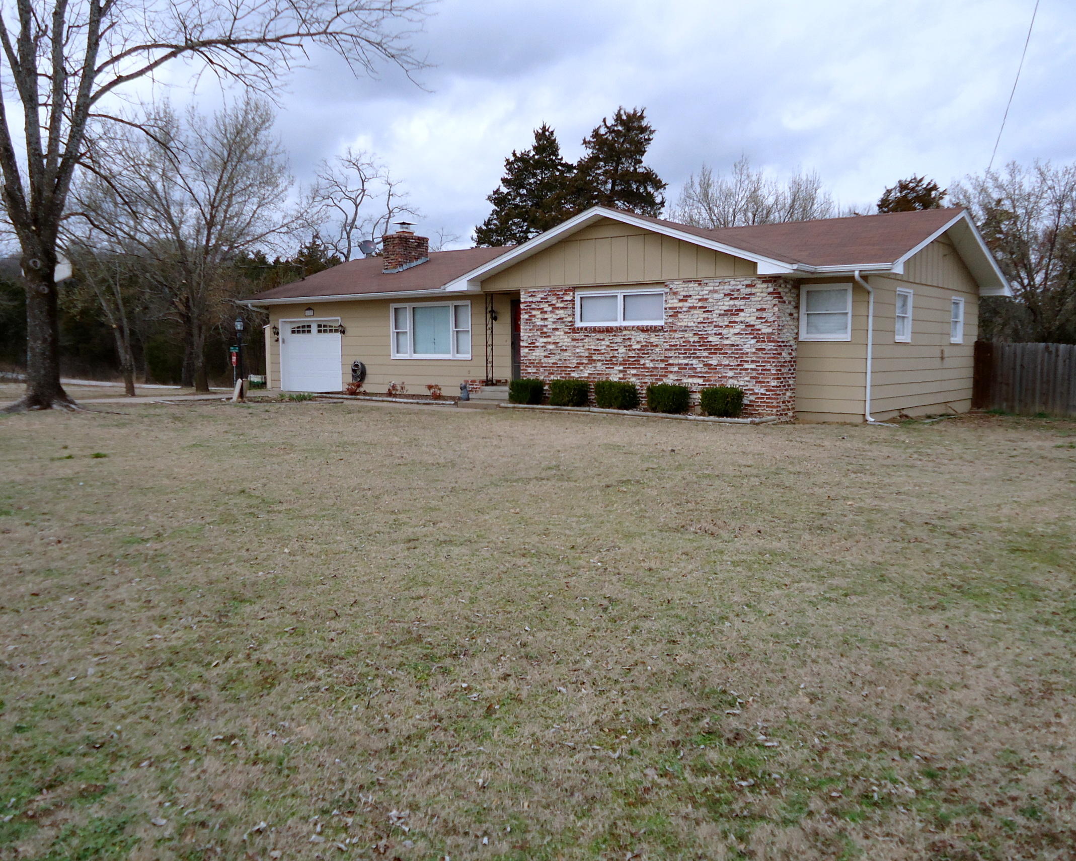 137 Dogwood Road Forsyth, MO 65653 - Photo 1 of 1 DSC06049
