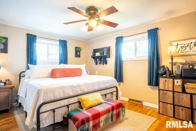 $199,900 | 516 South 8th Street, Herrin, IL 62948