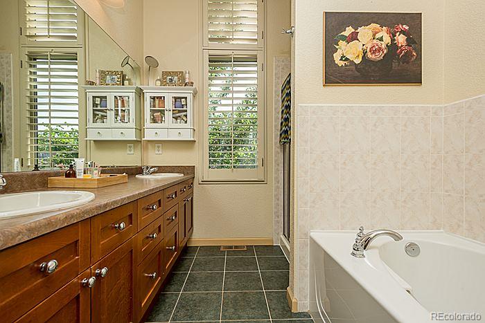 175 Rampart Way, Unit 908 Denver, CO 80230 - Photo 7 of 22 Gallery Image 7