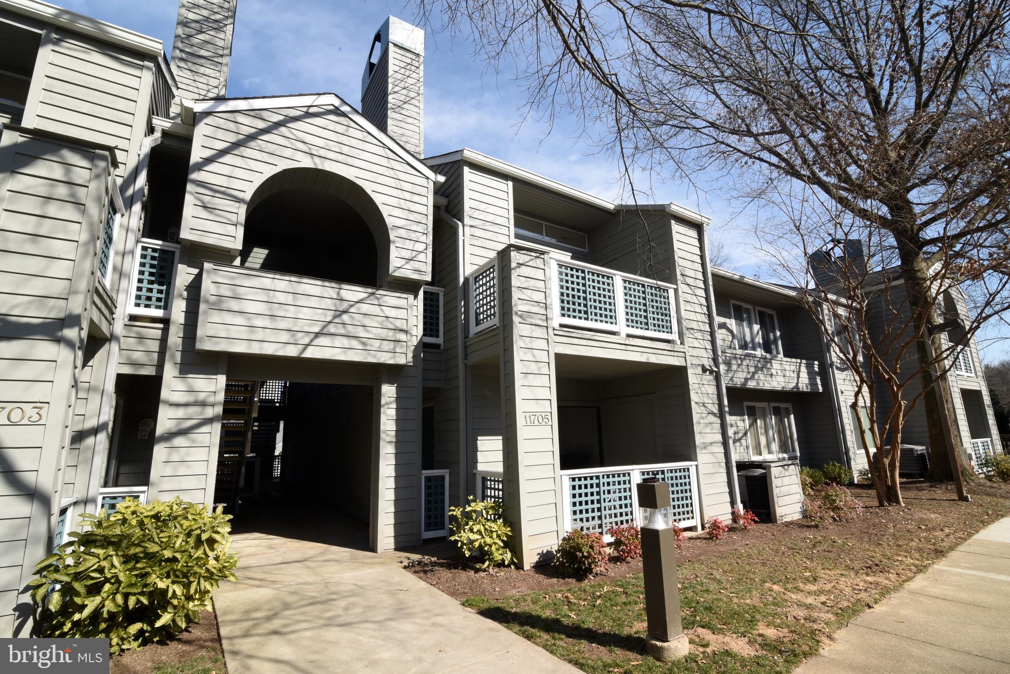 11705 Summerchase Circle, Unit 1705A Reston, VA 20194 - Photo 22 of 36 Front view
