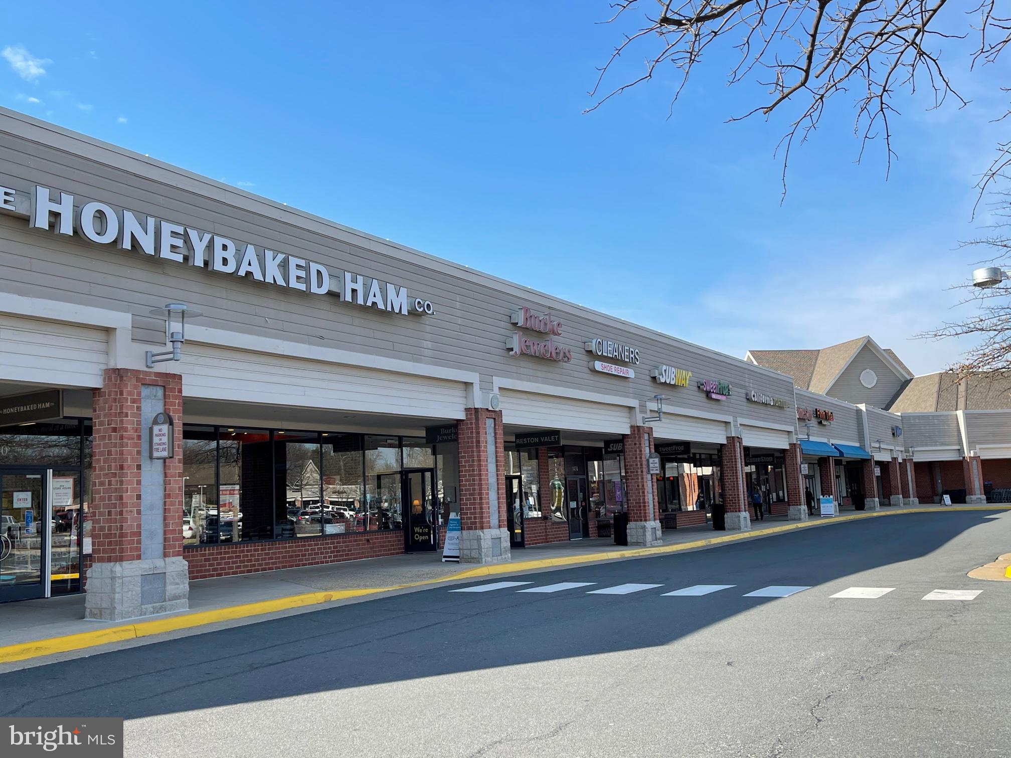 11705 Summerchase Circle, Unit 1705A Reston, VA 20194 - Photo 25 of 36 Northpoint Shopping Center