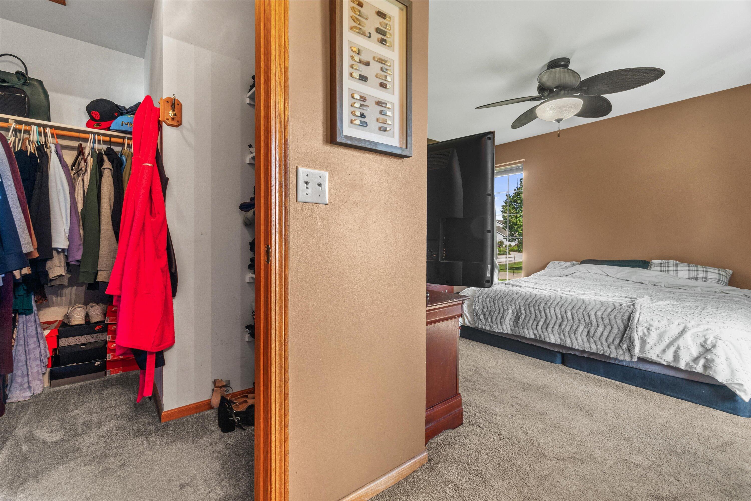 10150 South Windsor Drive Oak Creek, WI 53154 - Photo 21 of 41 27-DSC00886