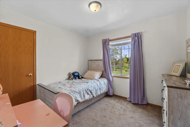 $399,900 | 10150 South Windsor Drive, Oak Creek, WI 53154