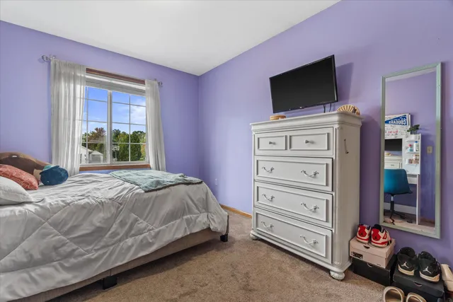 $399,900 | 10150 South Windsor Drive, Oak Creek, WI 53154