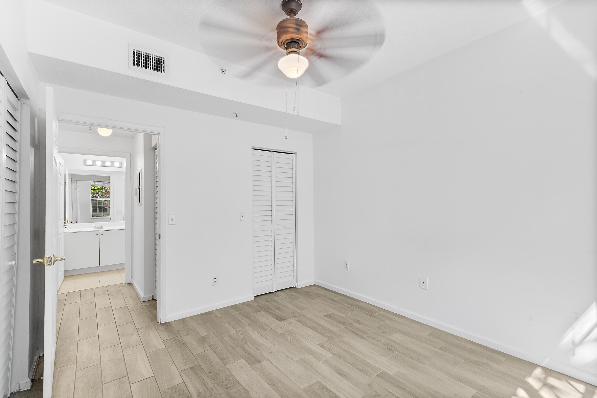 4784 Central Boulevard, Unit 12 Jupiter, FL 33458 - Photo 15 of 24 dsc_5352