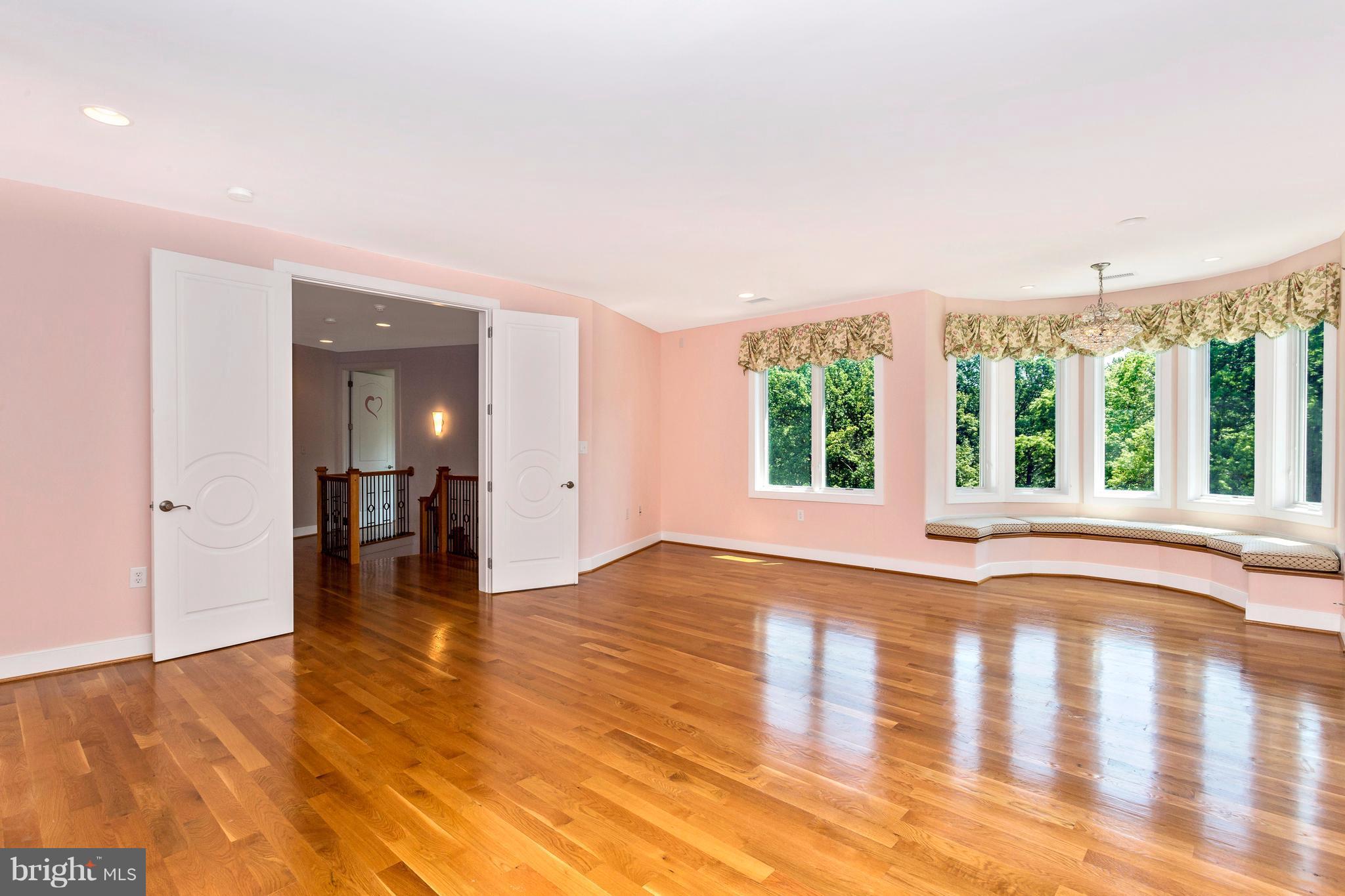 12435 Lime Kiln Road Fulton, MD 20759 - Photo 14 of 29 2nd floor suite w/2 walk in closets