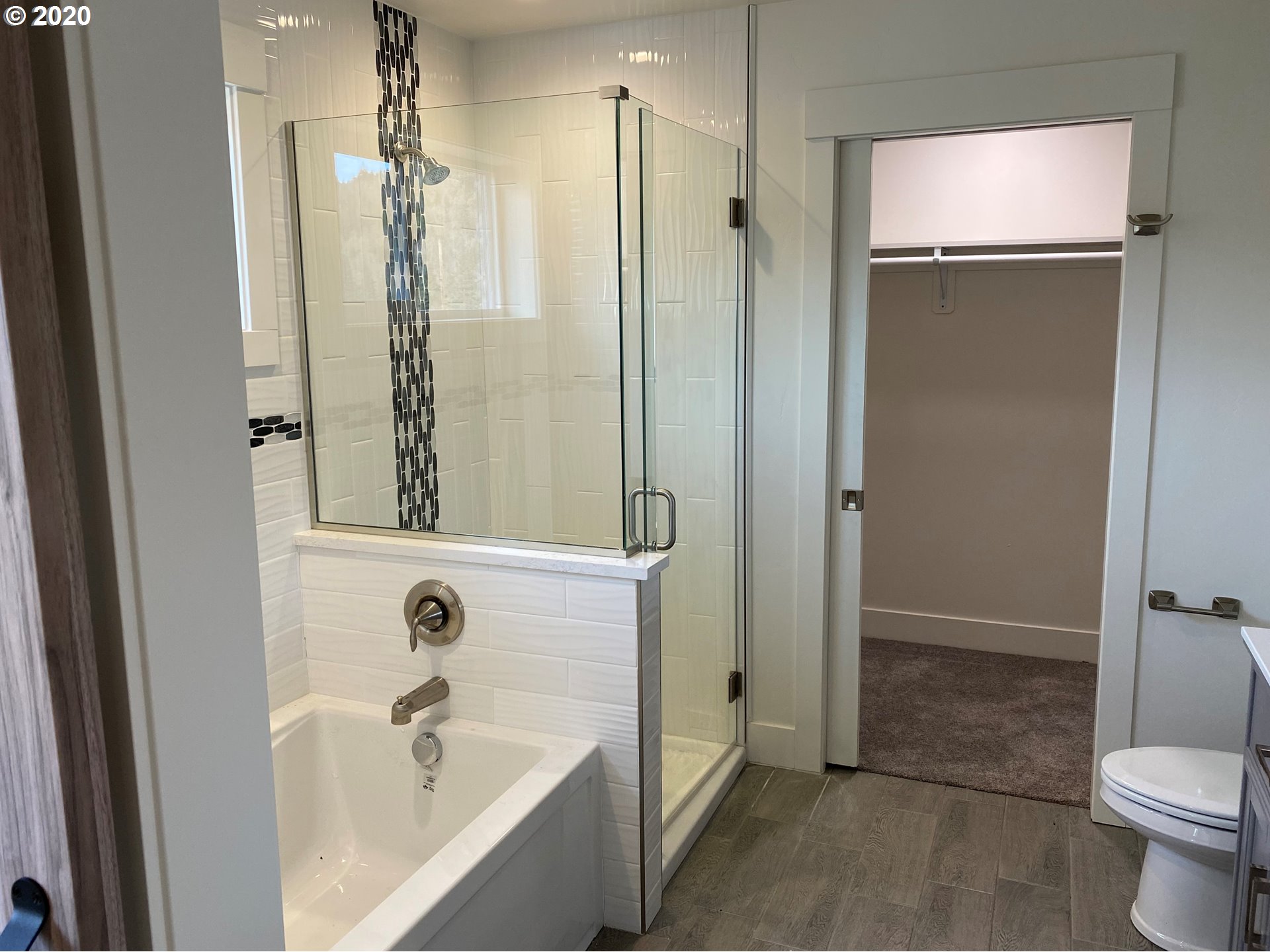 1261 Franks Road White Salmon, WA 98672 - Photo 17 of 32 Gallery Image 17
