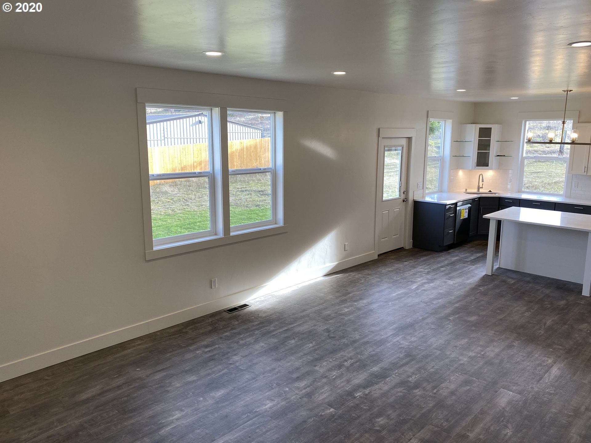 1261 Franks Road White Salmon, WA 98672 - Photo 23 of 32 Gallery Image 23