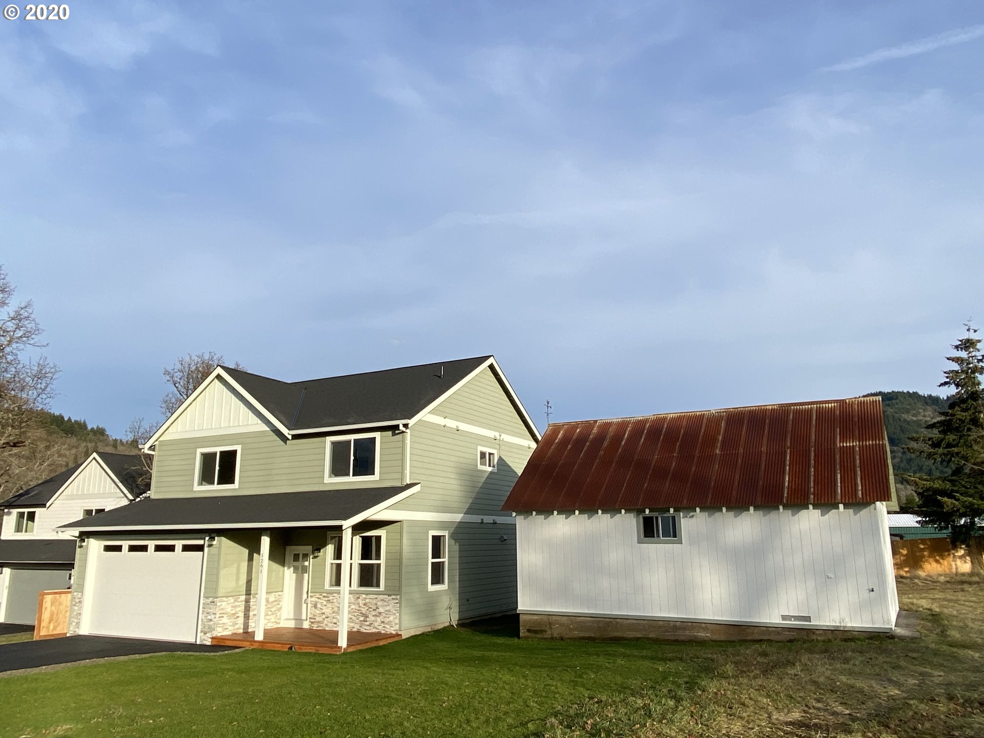 1261 Franks Road White Salmon, WA 98672 - Photo 27 of 32 Gallery Image 27