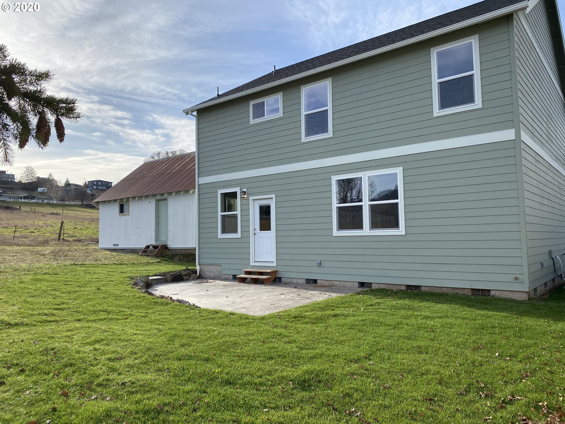 1261 Franks Road White Salmon, WA 98672 - Photo 31 of 32 Gallery Image 31