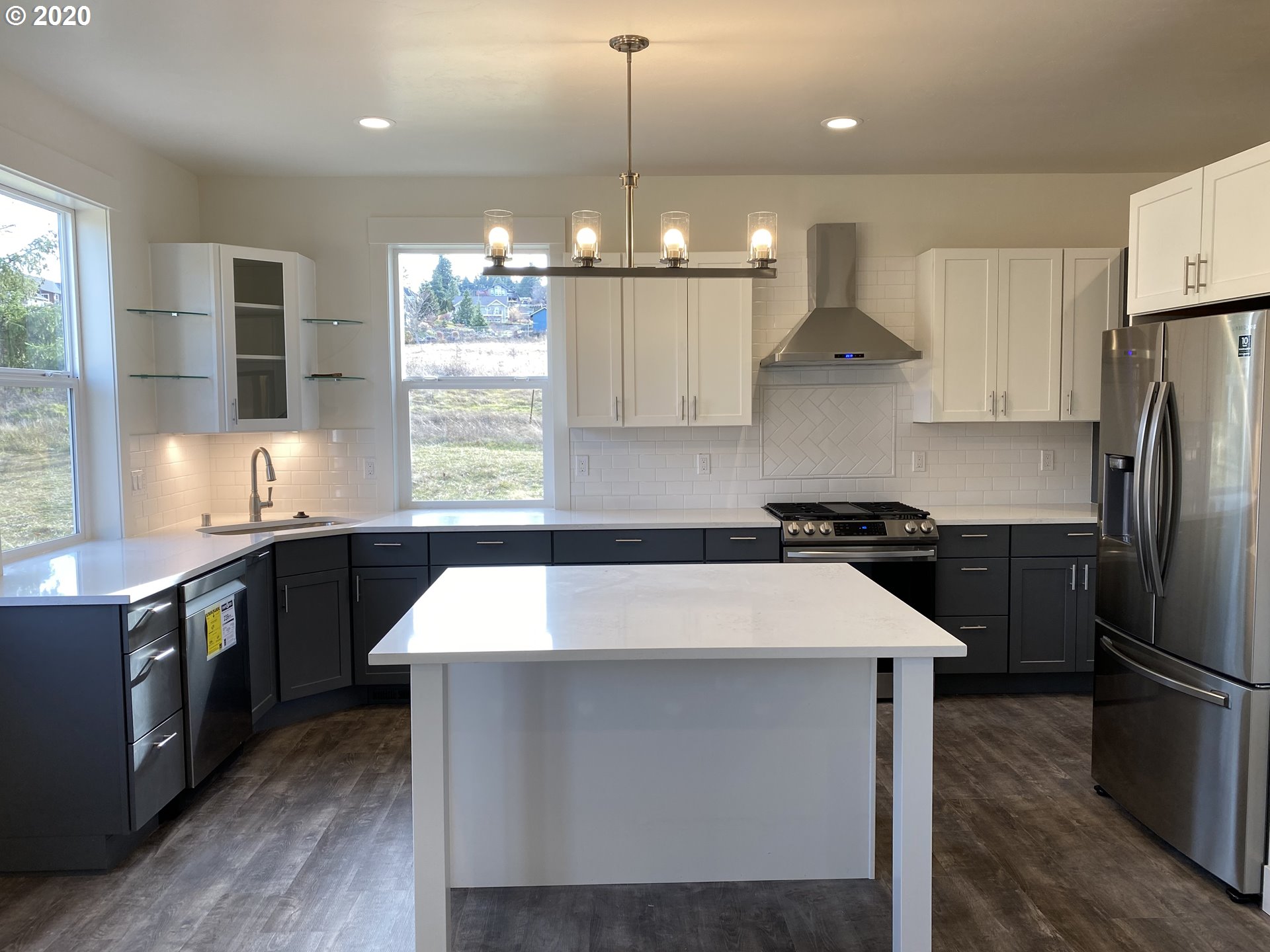 1261 Franks Road White Salmon, WA 98672 - Photo 9 of 32 Gallery Image 9