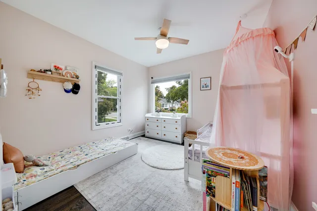 $499,000 | 1107 East Prairie Avenue, Des Plaines, IL 60016