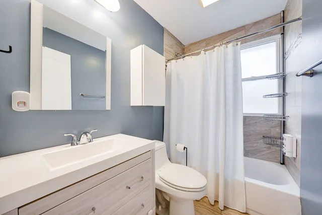 $499,000 | 1107 East Prairie Avenue, Des Plaines, IL 60016