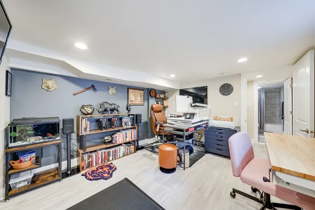 $499,000 | 1107 East Prairie Avenue, Des Plaines, IL 60016