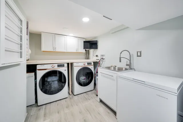 $499,000 | 1107 East Prairie Avenue, Des Plaines, IL 60016