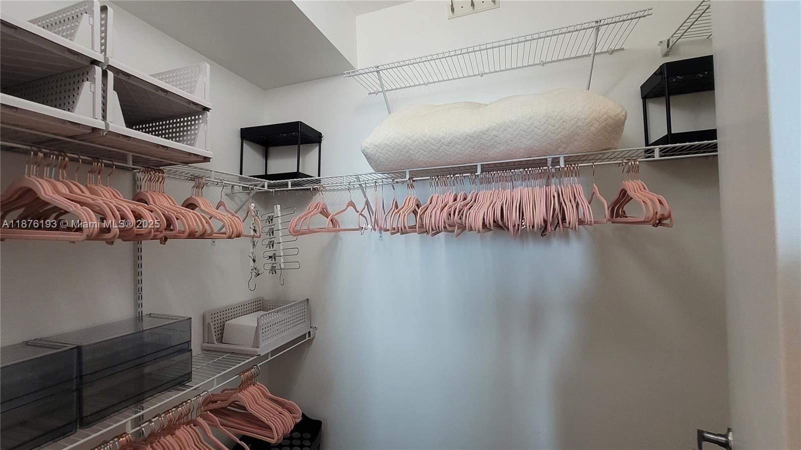 1900 North Bayshore Drive, Unit 2009 Miami, FL 33132 - Photo 13 of 26 a view of storage and utility room