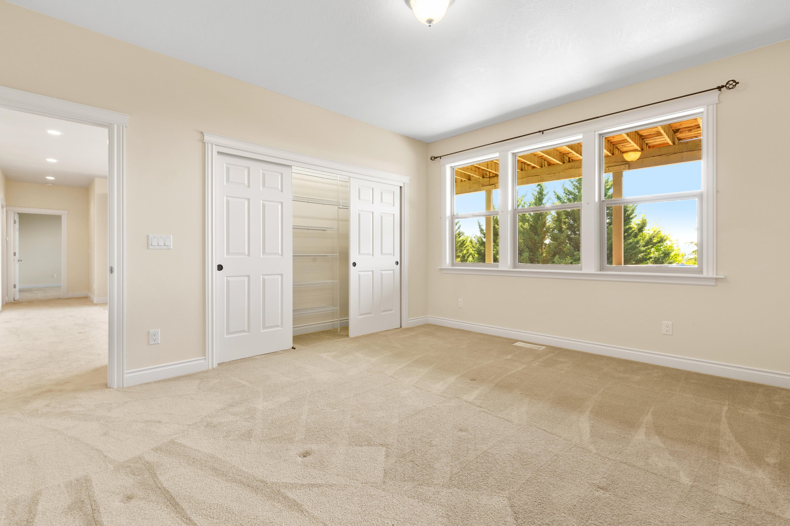 4335-4337 Murryhill Terrace Medford, OR 97504 - Photo 29 of 38 Bedroom #4