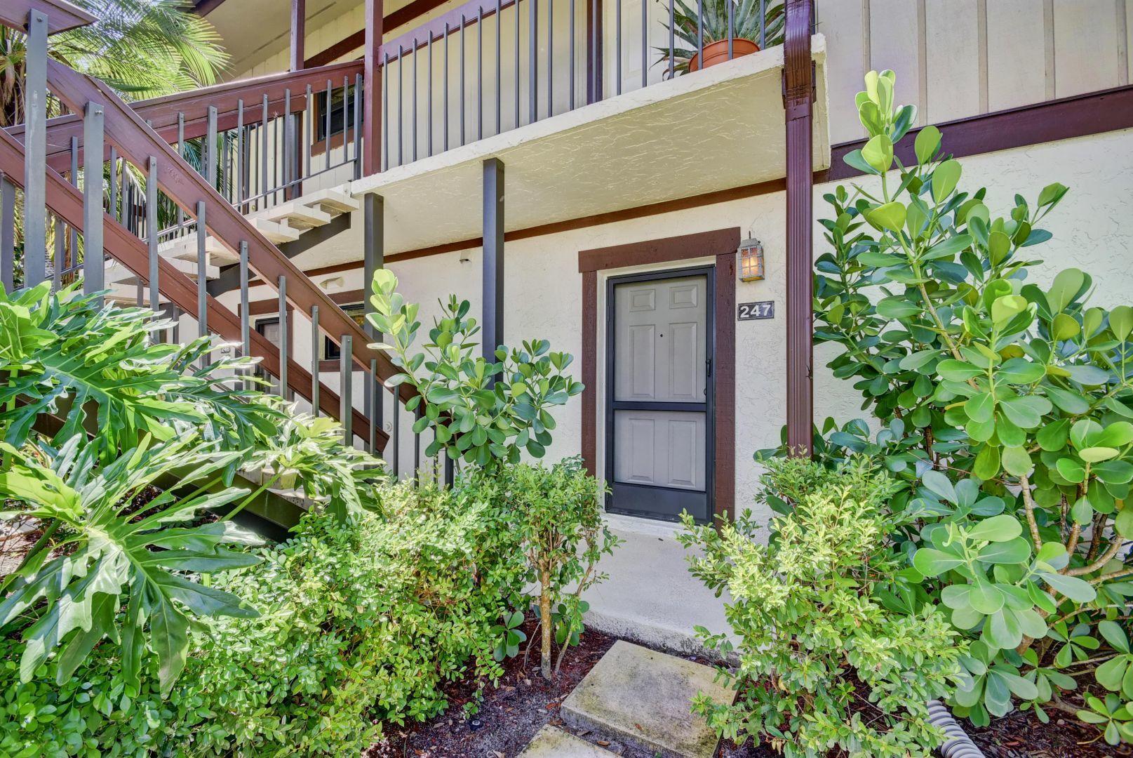 13334 Polo Club Road, Unit 247 Wellington, FL 33414 - Photo 15 of 15 Front Entry