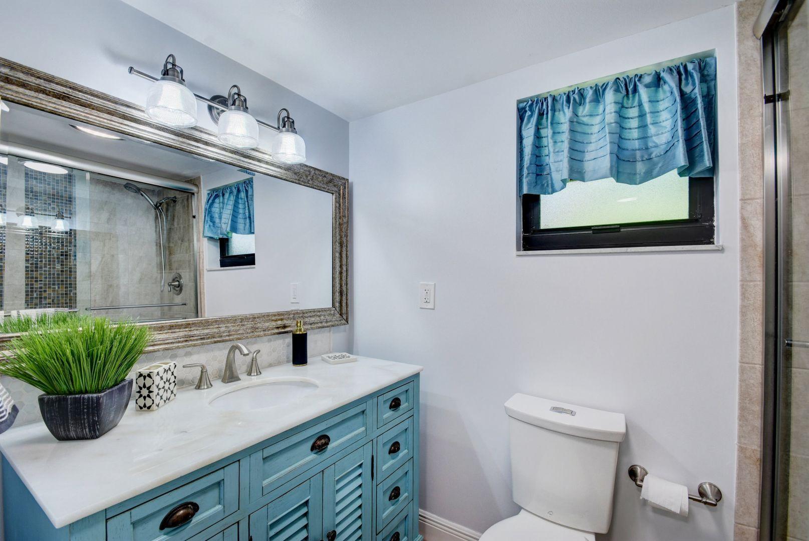 13334 Polo Club Road, Unit 247 Wellington, FL 33414 - Photo 7 of 15 Bathroom