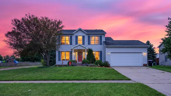 $299,900 | 2913 Clearwater Avenue, Bloomington, IL 61704