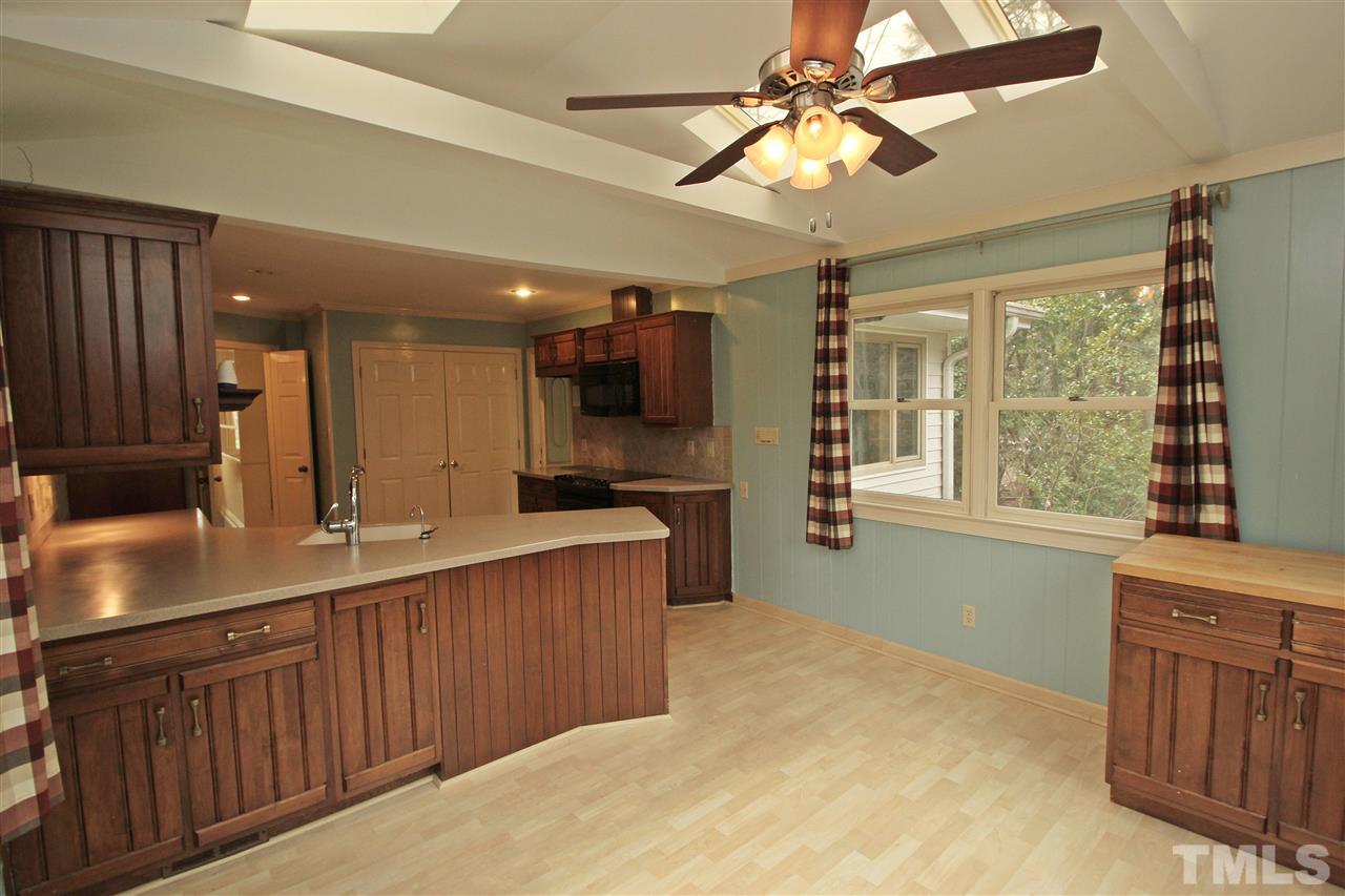 4820 Kilkenny Place Raleigh, NC 27612 - Photo 9 of 30 Gallery Image 9