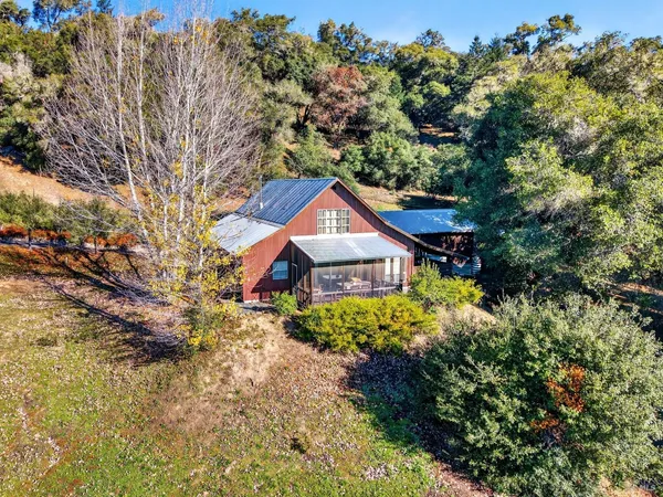 $2,500,000 | 17350 Deer Meadows Road, Boonville, CA 95415
