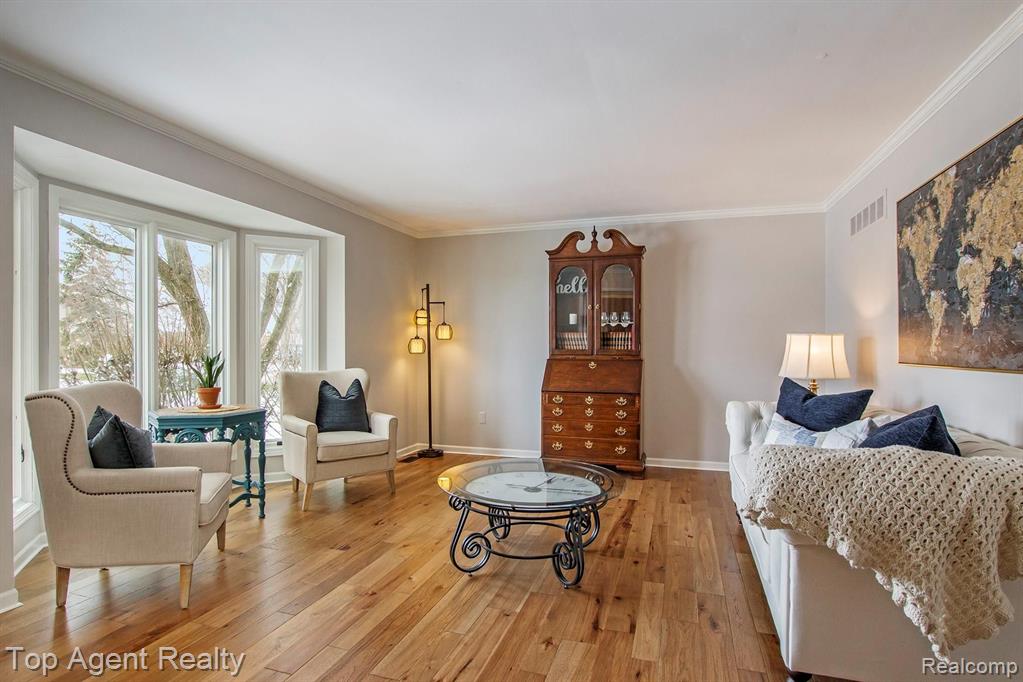 1470 Burhaven Drive Rochester Hills, MI 48306 - Photo 10 of 47