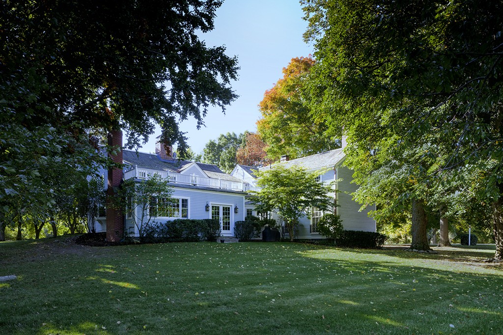 151 Labor In Vain Road Ipswich, MA 01938 - Photo 8 of 16 a front view of a house with a garden
