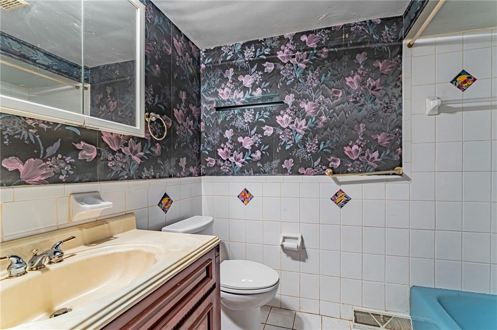 1907 Wallace Road Allison Park, PA 15101 - Photo 23 of 25 Gallery Image 23