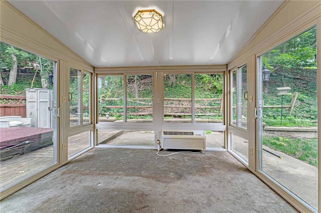 1907 Wallace Road Allison Park, PA 15101 - Photo 3 of 25 Gallery Image 3