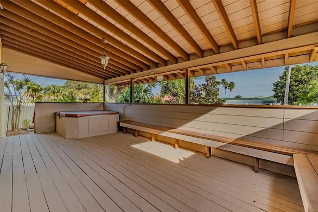 $675,000 | 337 7th Avenue North, Tierra Verde, FL 33715