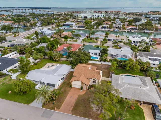 $650,000 | 337 7th Avenue North, Tierra Verde, FL 33715