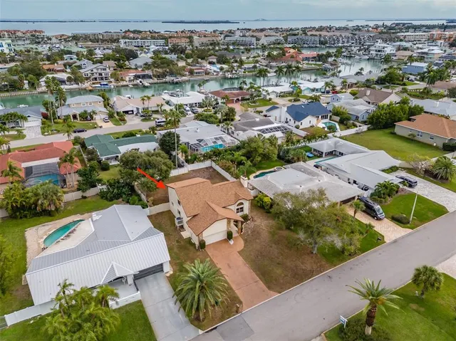 $675,000 | 337 7th Avenue North, Tierra Verde, FL 33715