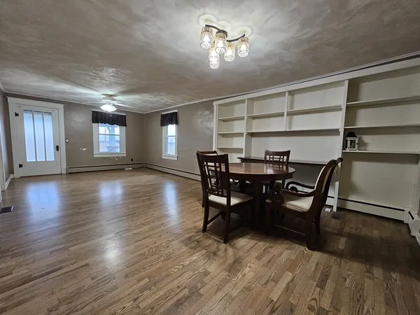 $207,500 | 793 County Road 635, Wayne City, IL 62895
