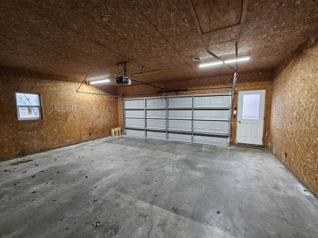 $207,500 | 793 County Road 635, Wayne City, IL 62895