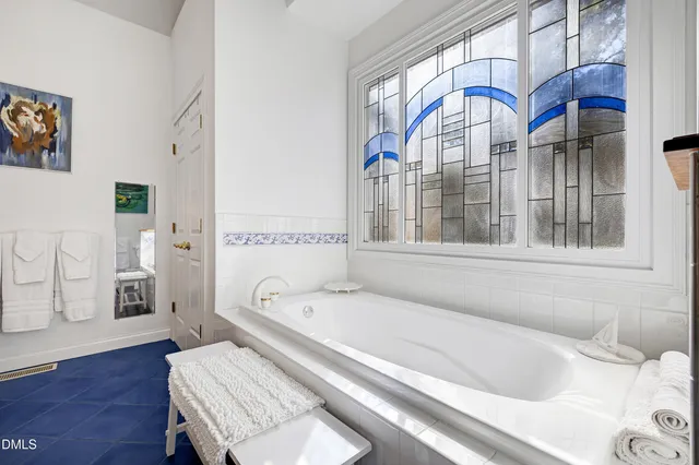 $755,000 | 81008 Alexander, Chapel Hill, NC 27517