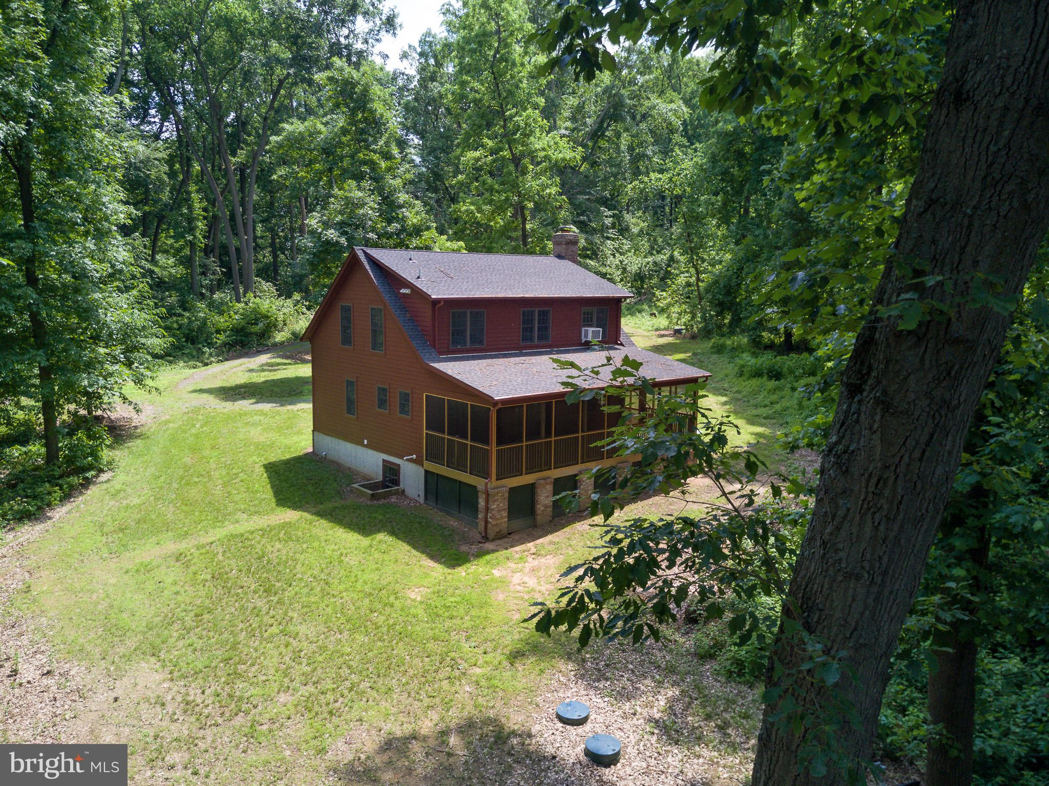 191 Middleneck Road Warwick, MD 21912 - Photo 8 of 30 Exterior Rear with the 31'x12' screened porch