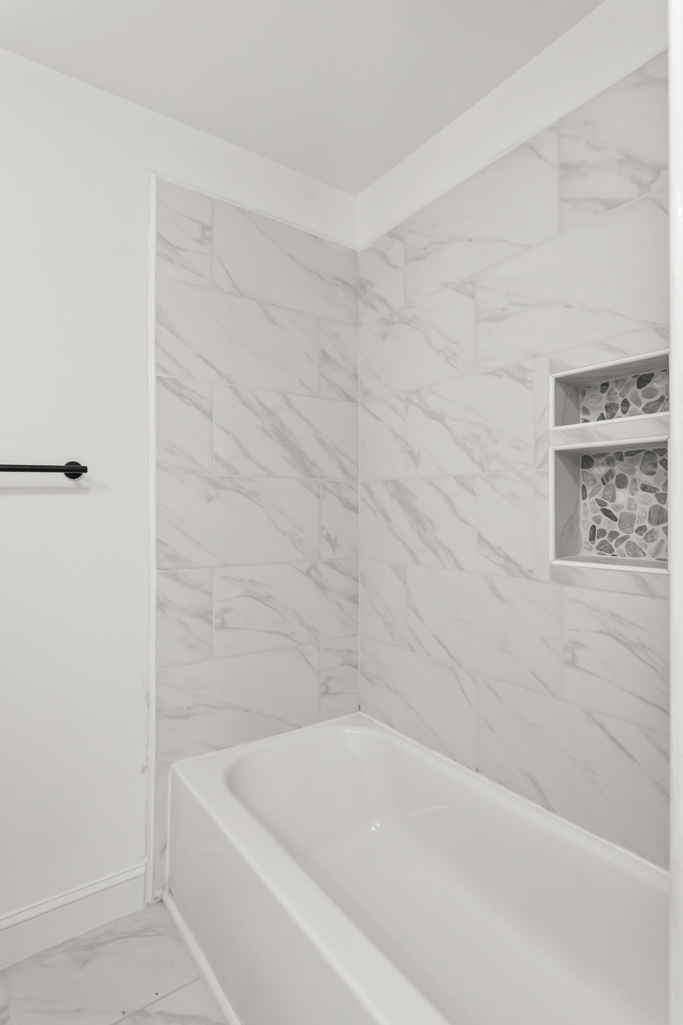 8637 Dog Branch Road Mount Pleasant, TN 38474 - Photo 16 of 44 a bathroom with a bathtub