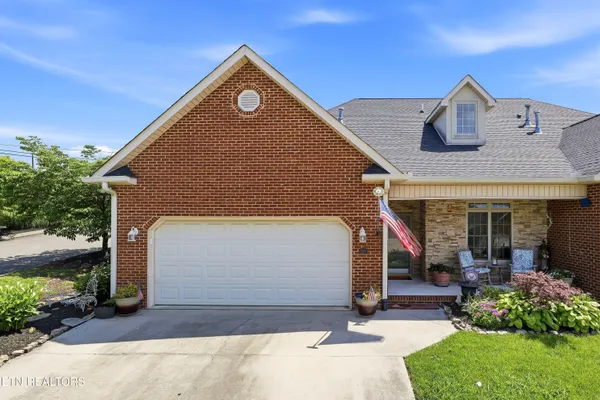 $350,000 | 7510 School View Way, Knoxville, TN 37938