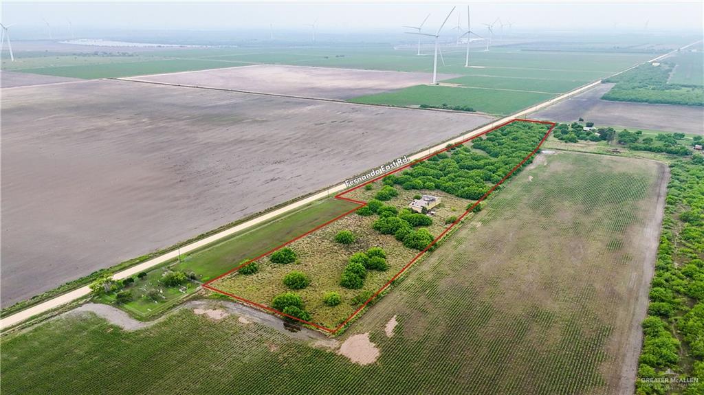34173 Fernando East Road Rio Hondo, TX 78583 - Photo 5 of 7 a backyard with a ocean view