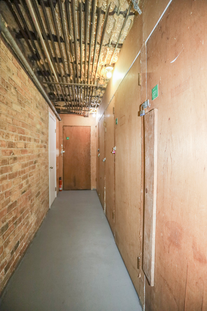 652 West Roscoe Street, Unit 103 Chicago, IL 60657 - Photo 11 of 11