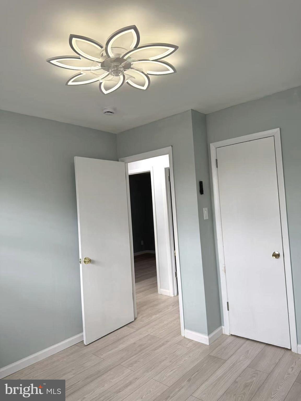 4529 Robin Road Newfield, NJ 08344 - Photo 19 of 39 a view of a livingroom with wooden floor