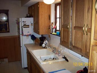 10304 Bellefontaine Road St. Louis, MO 63137 - Photo 3 of 25