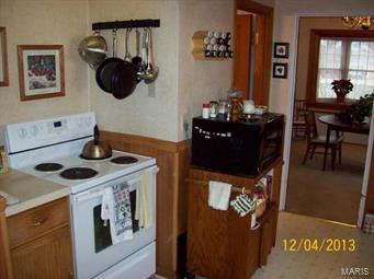 10304 Bellefontaine Road St. Louis, MO 63137 - Photo 4 of 25