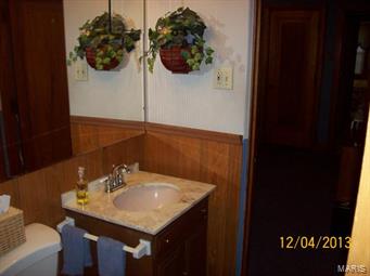 10304 Bellefontaine Road St. Louis, MO 63137 - Photo 5 of 25