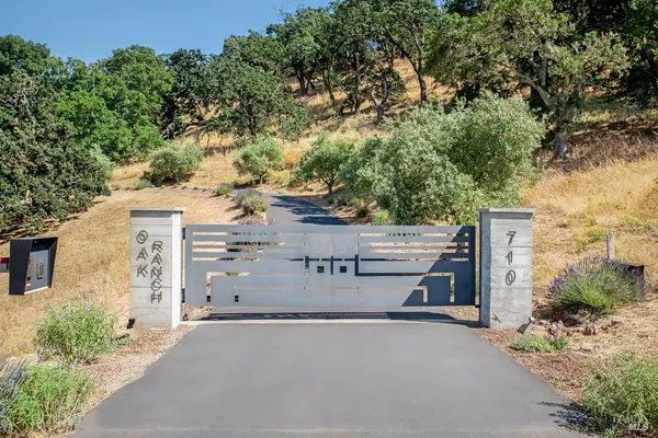$9,800,000 | 710 Soscol Creek Road, Napa, CA 94559